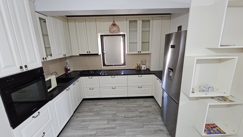 Titan, Aleea Ninsorii,